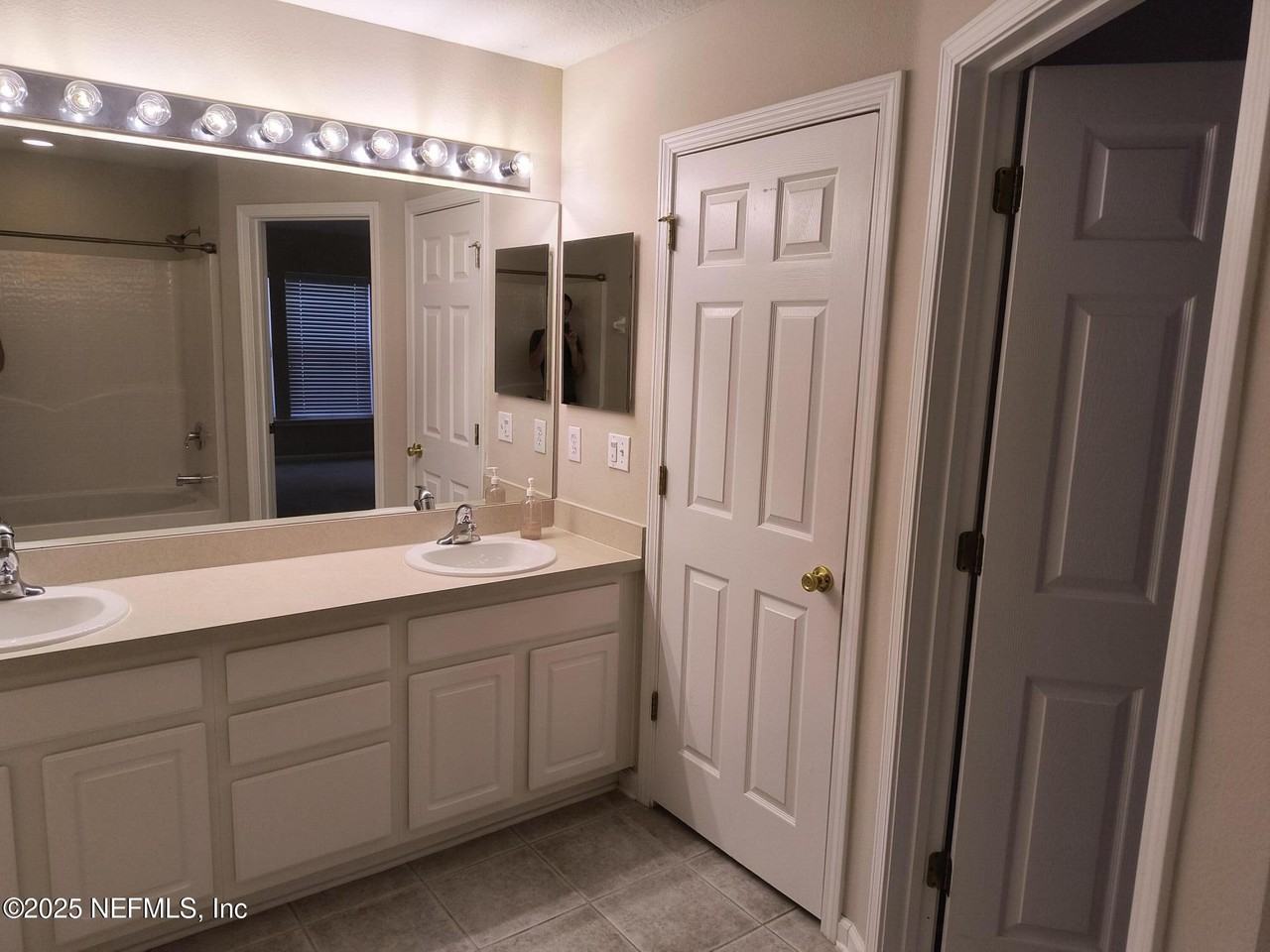 3253 Climbing Ivy Trl #3253 - Photo 3 of 30