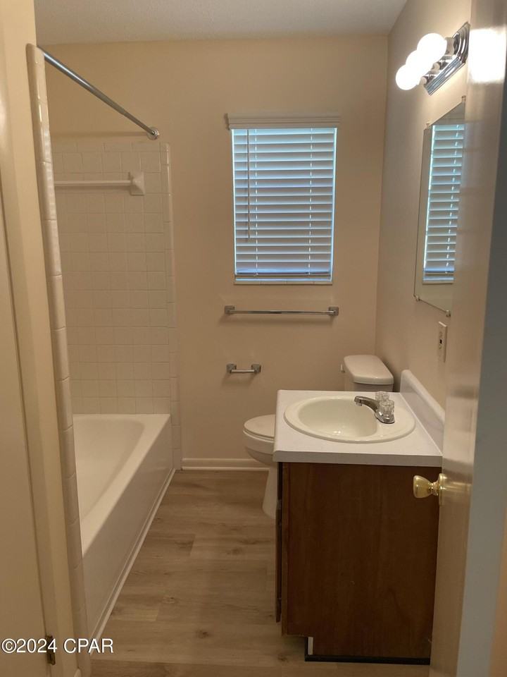 5605A Hilltop Ave #5605B - Photo 6 of 6