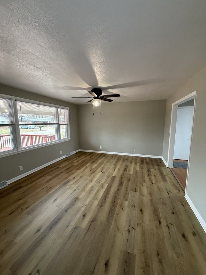 2213 Roland Dr #1 - Photo 5 of 50