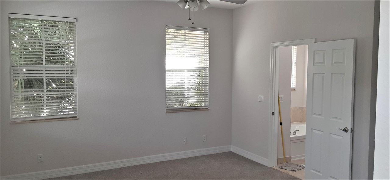 909 Nw 18th Ave #909 - Photo 4 of 39