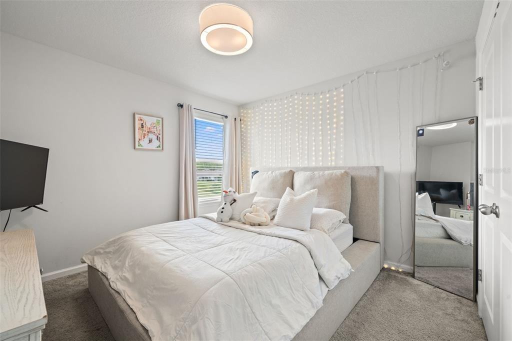 17997 Dairy Farm Ct #17997 - Photo 4 of 34