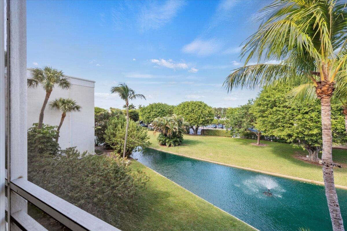 300 Waterway Dr S #300-308 - Photo 2 of 32