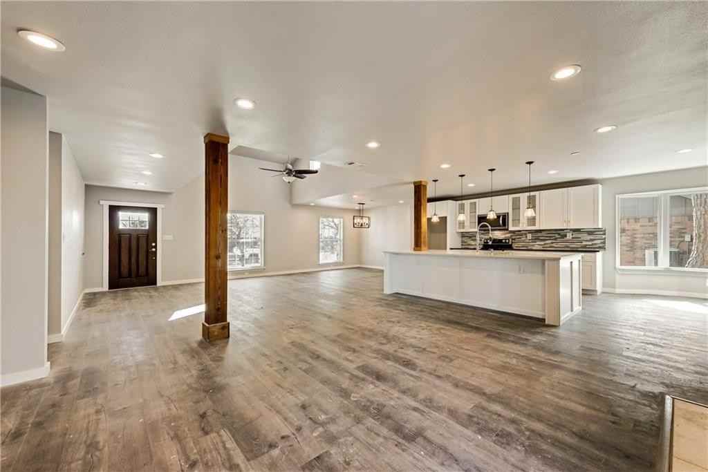 10216 Carry Back Cir #10216 - Photo 3 of 28