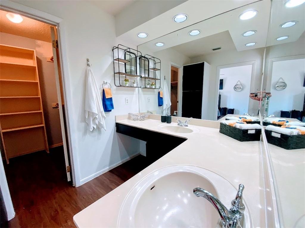 21822 Tallahassee Ave #21822 - Photo 2 of 19