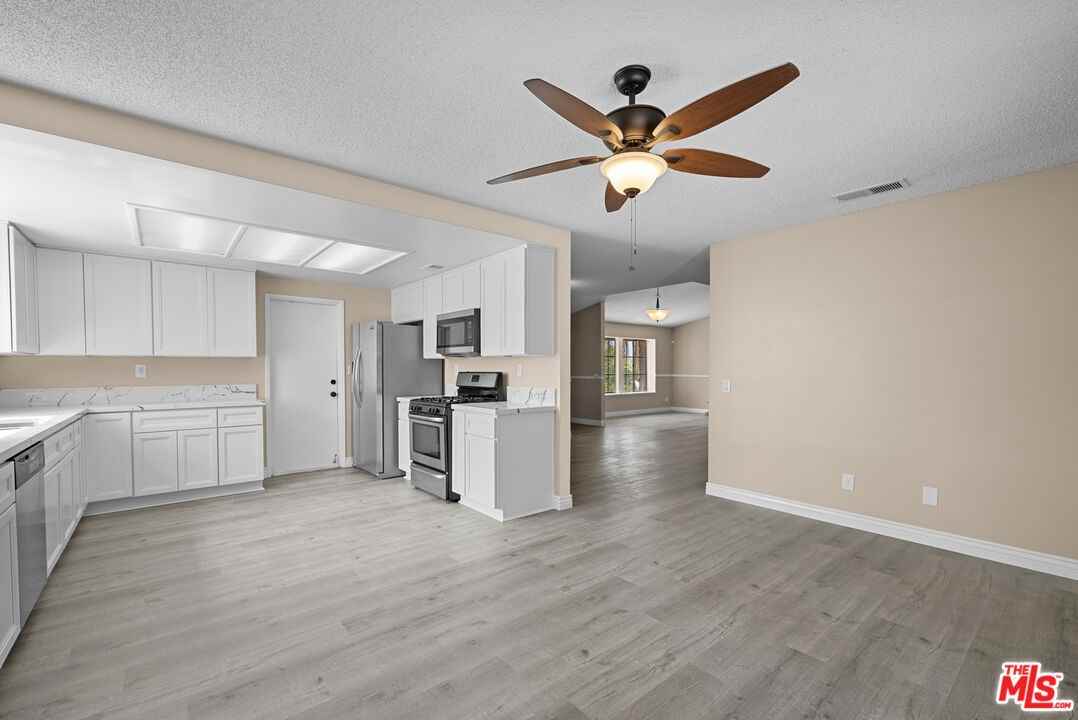 25626 Vespucci Ave #25626 - Photo 6 of 27