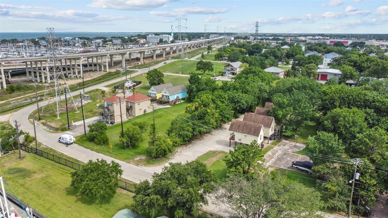 120 Grove Rd #120-4 - Photo 3 of 20