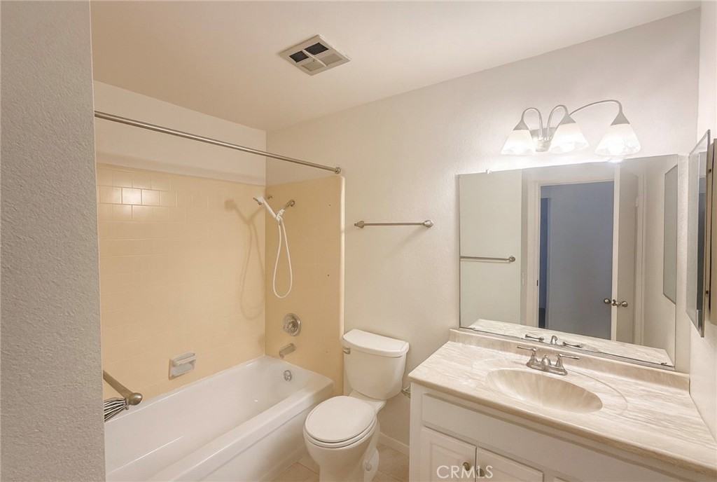 44628 La Paz Rd #44628 - Photo 5 of 12