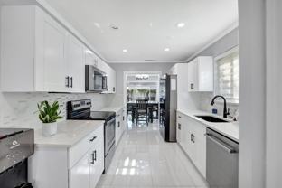 2260 Ne 62nd St #2260 - Photo 1 of 1