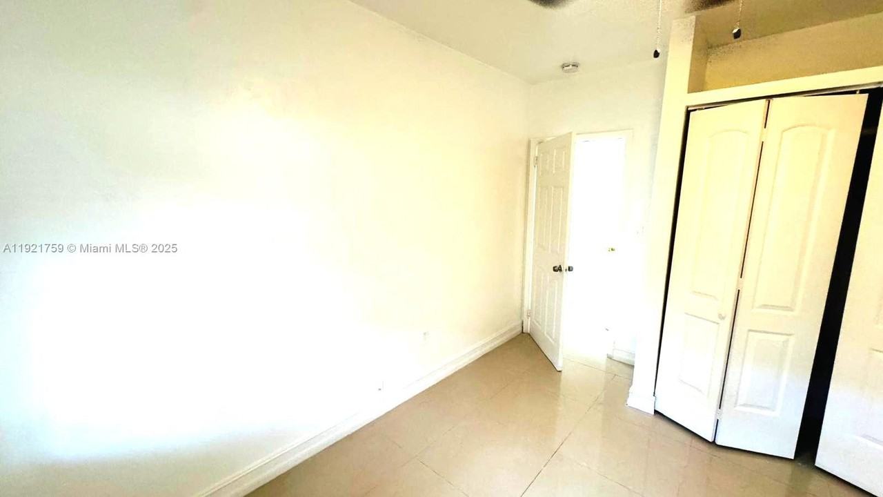 Normandy Dr #1207-31 - Photo 4 of 9