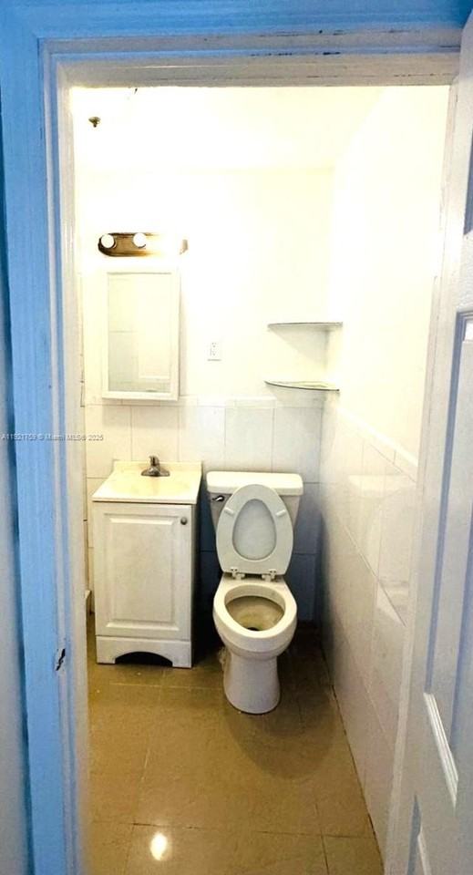 Normandy Dr #1207-31 - Photo 7 of 9