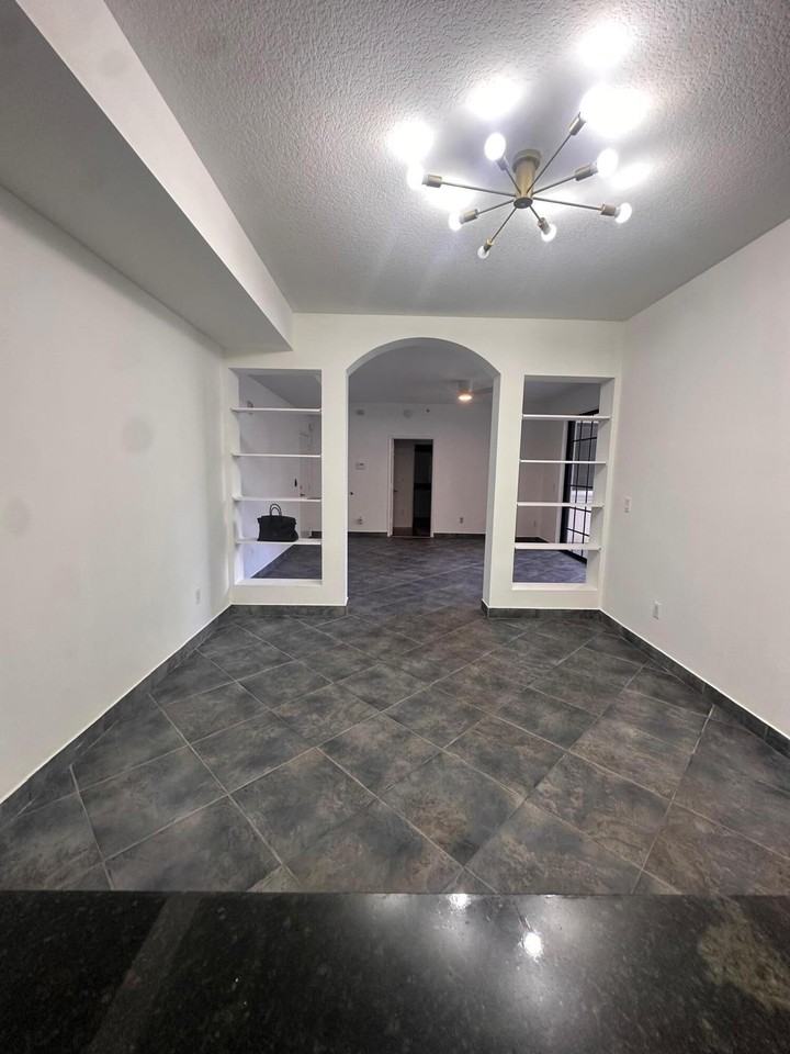 233 S Federal Hwy #233-208 - Photo 4 of 19