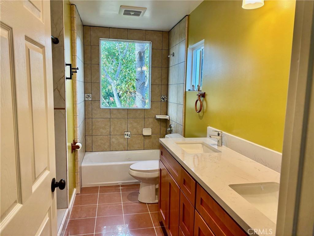 21323 Conradi Ave #21323 - Photo 2 of 10