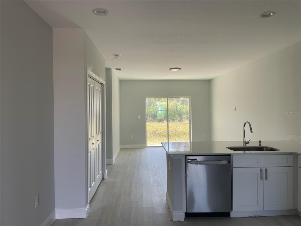 10249 Burlington Ave #10249 - Photo 6 of 12