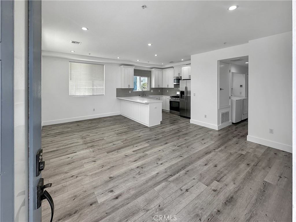 7125 S La Cienega Blvd #7125 - Photo 4 of 24