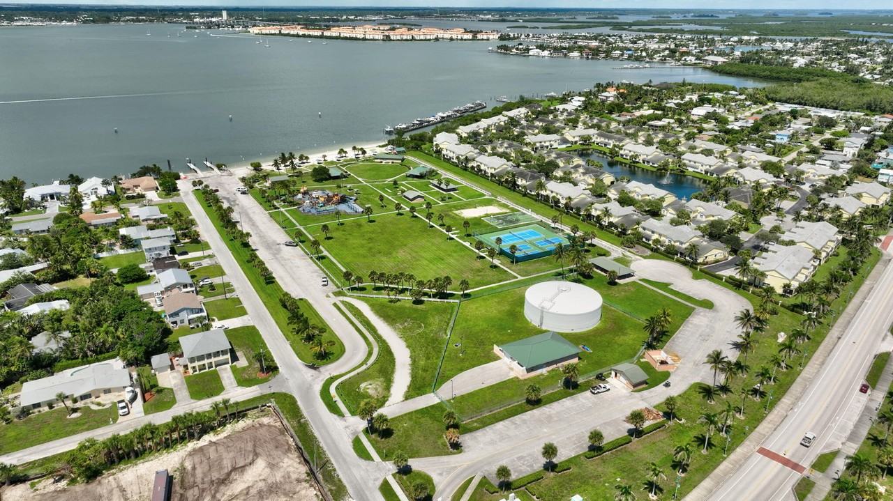 1911 Cypress Ave #1911 - Photo 6 of 40