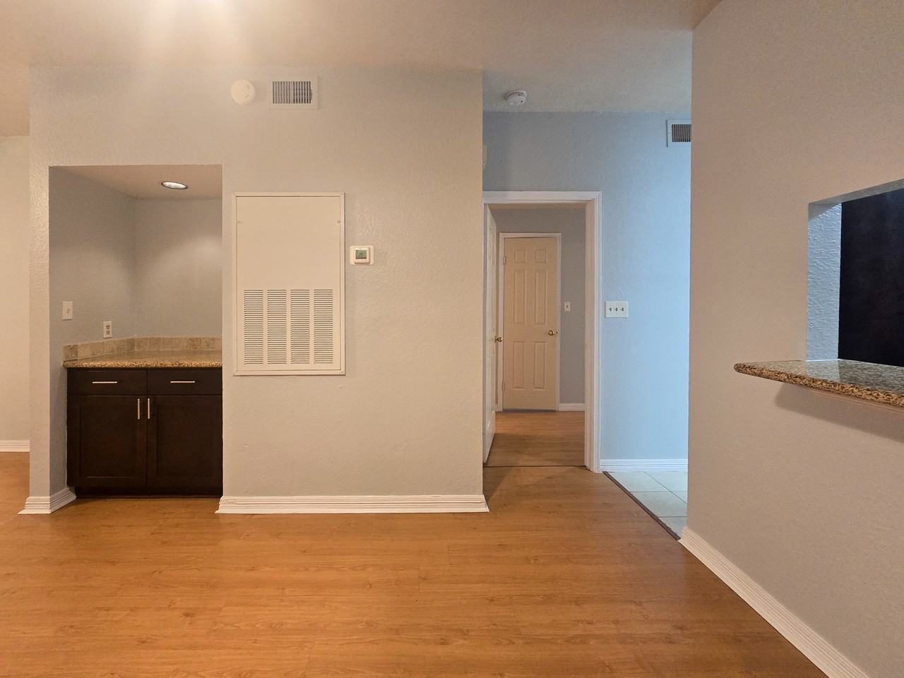 500 Ferry Rd #323 - Photo 4 of 42