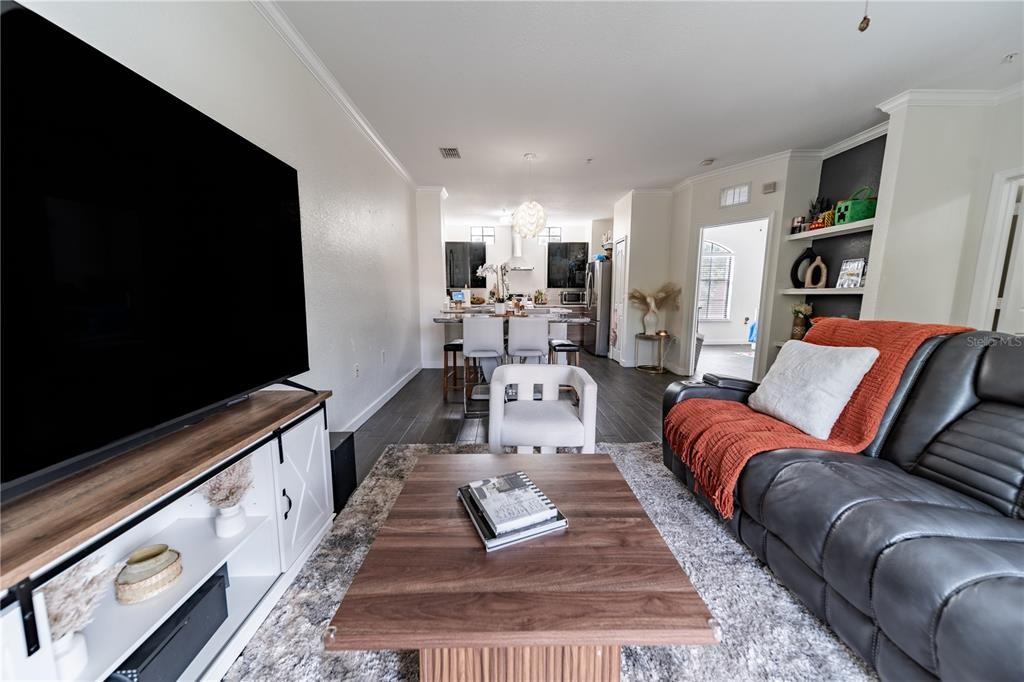 6133 Metrowest Blvd #6133-105 - Photo 2 of 34