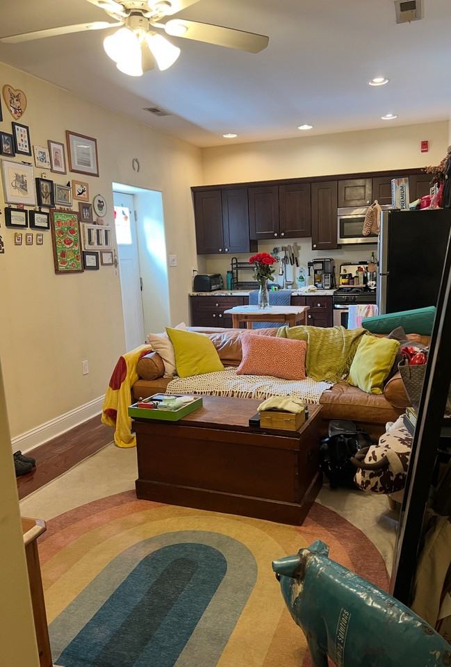 1439 E Passyunk Ave #1R - Photo 2 of 10