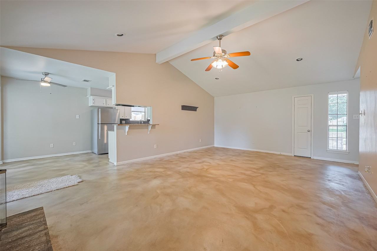 4031 Sherwood Ln #4031 - Photo 4 of 18