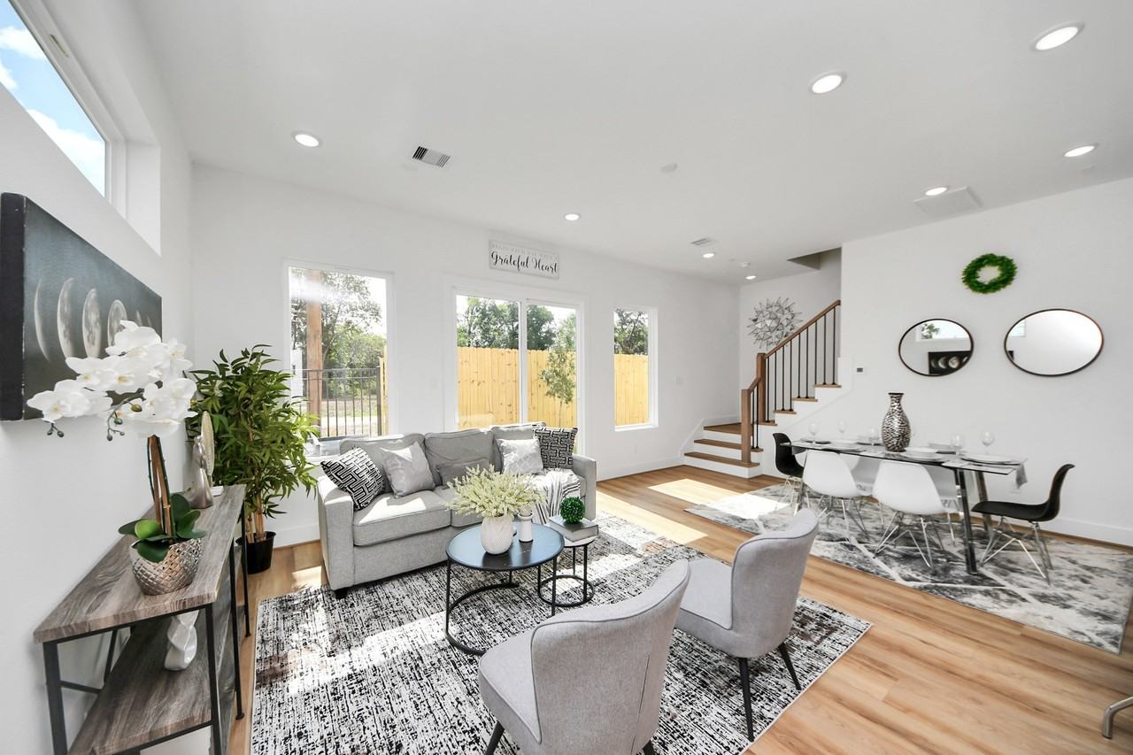 2434 Harrington St #2434 - Photo 4 of 39