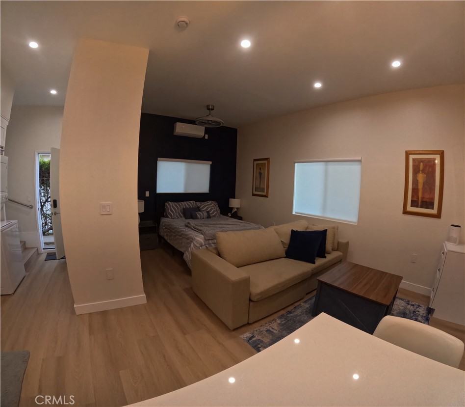 12329 Oxford Ave #12329 - Photo 4 of 6