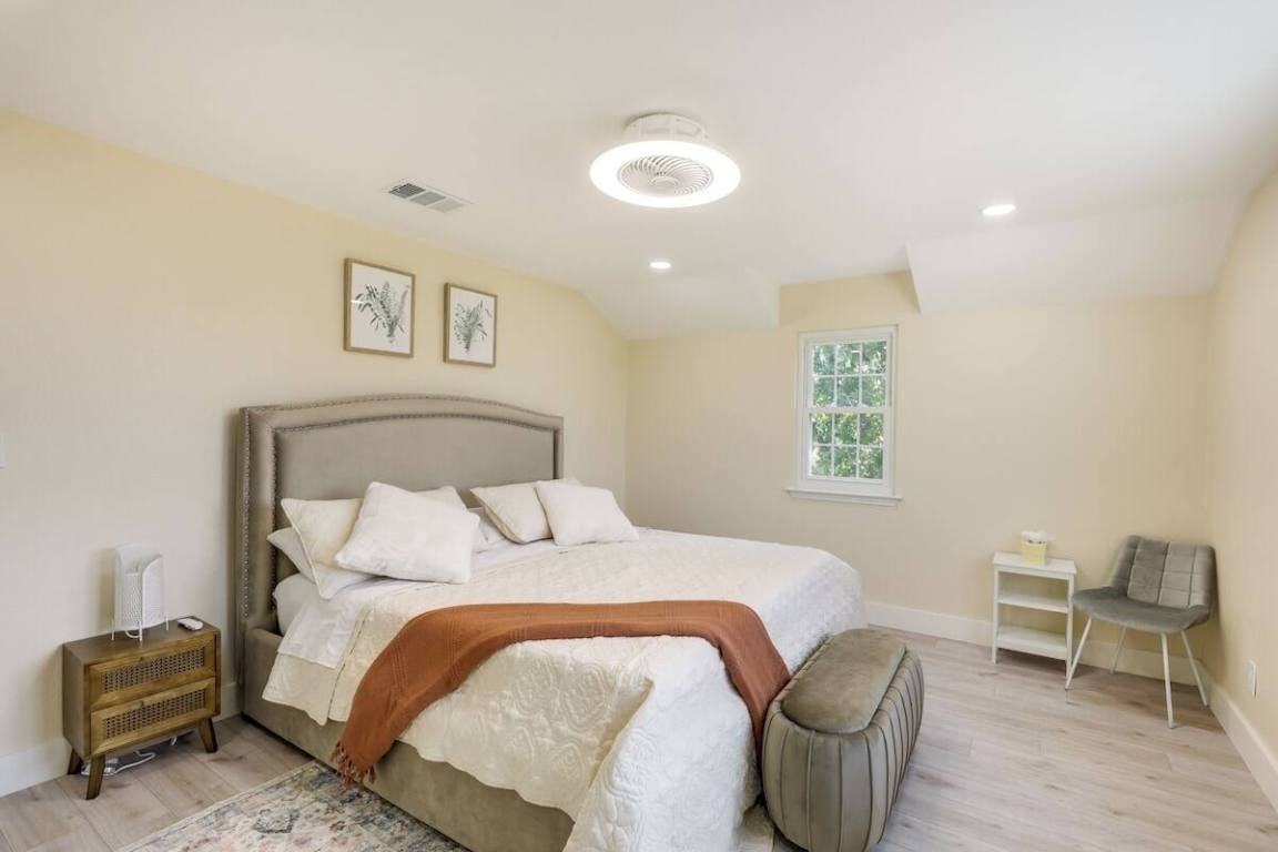 1616 1616 County Road 463 #1616 - Photo 2 of 18