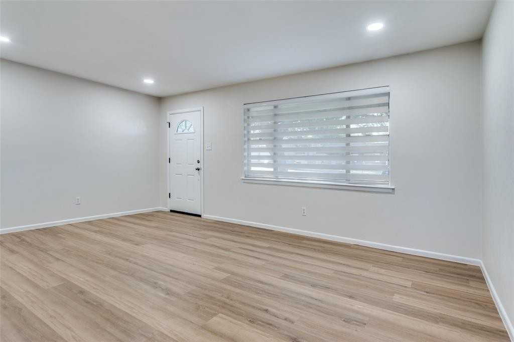 8552 Gibbs Dr #8552 - Photo 4 of 12