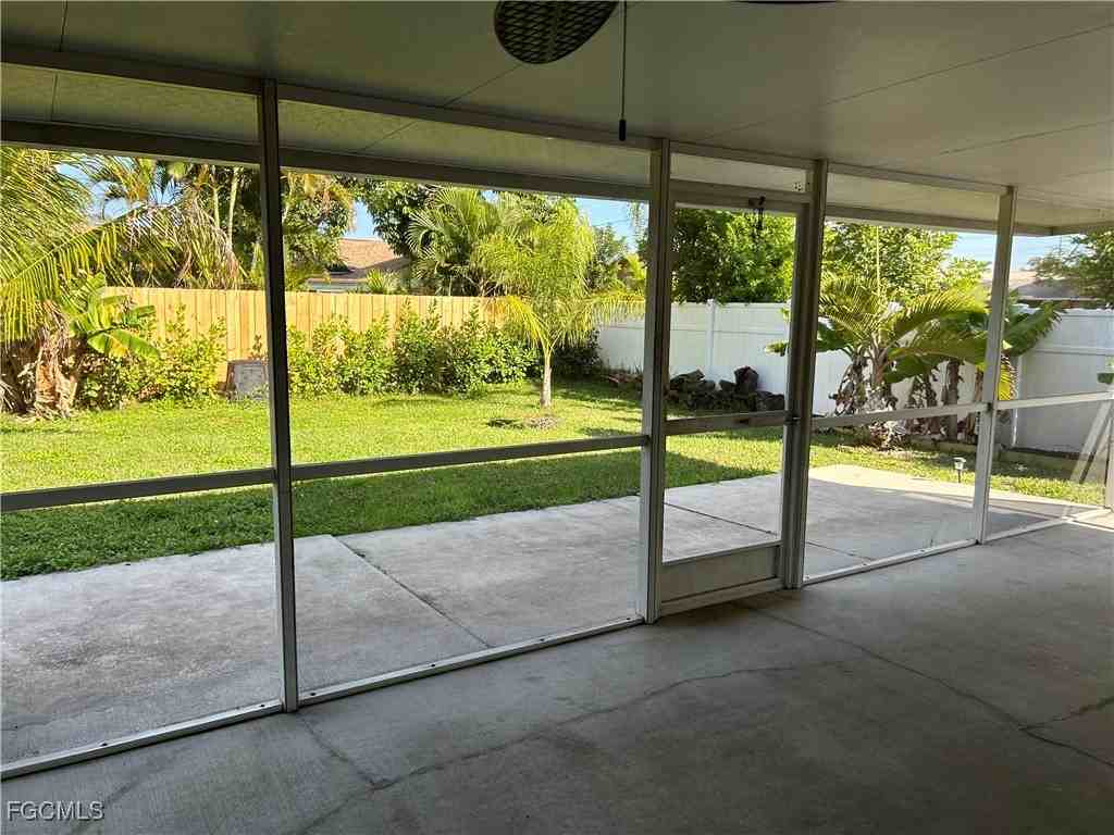 717 Se 10th Ave #717 - Photo 2 of 15