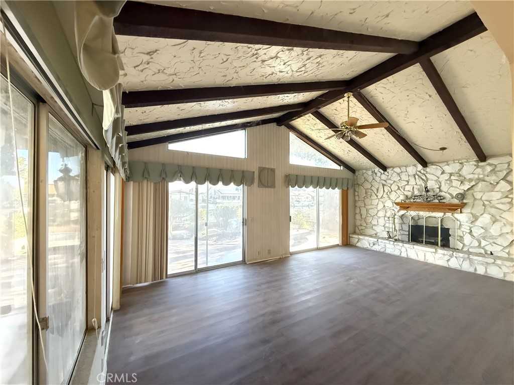 27595 Silver Lakes Pkwy #27595 - Photo 2 of 9