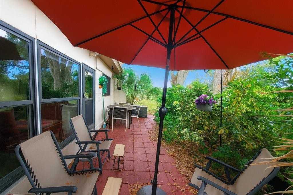 1403 Arrowhead Cir W #140313E - Photo 7 of 39