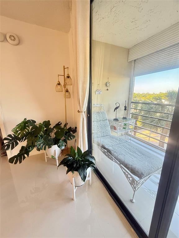 4640 Lucerne Lakes Blvd W