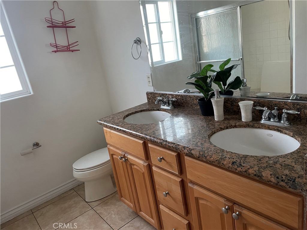 8425 Burnet Ave #8425 - Photo 3 of 26