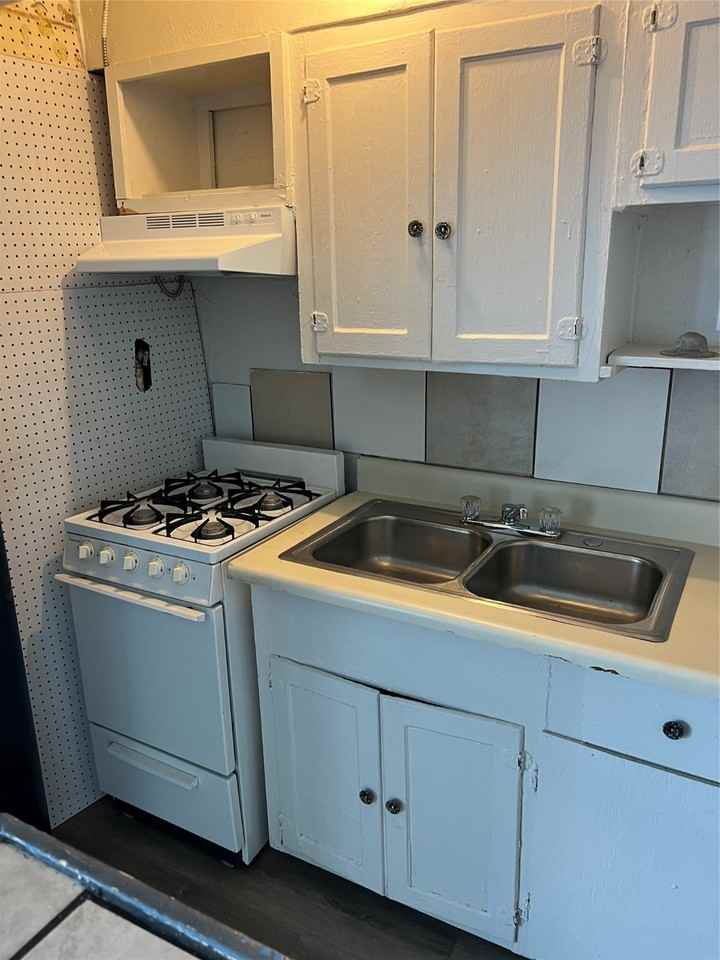 1905 Binz St #1905-6 - Photo 2 of 6