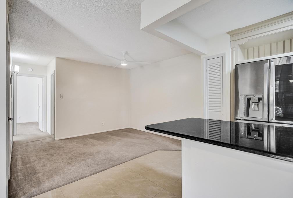 1050 Nw 13th St #1050193D - Photo 4 of 50