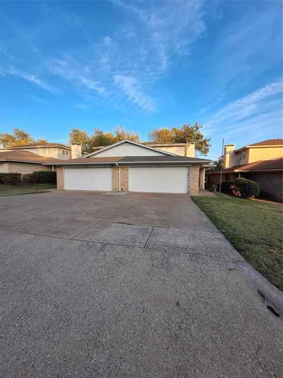 131 Allencrest Dr #131 - Photo 2 of 12