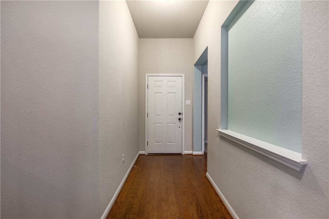 7220 Longford Trl #7220 - Photo 3 of 30