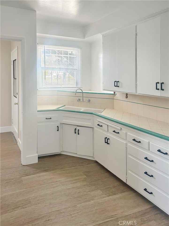 1805 Hauser Blvd #1805 - Photo 5 of 8