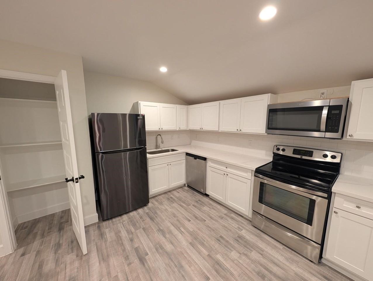 7212 Corpus Christi St #7212B