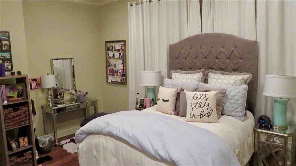 2800 Sandage Ave #2800-203 - Photo 4 of 9