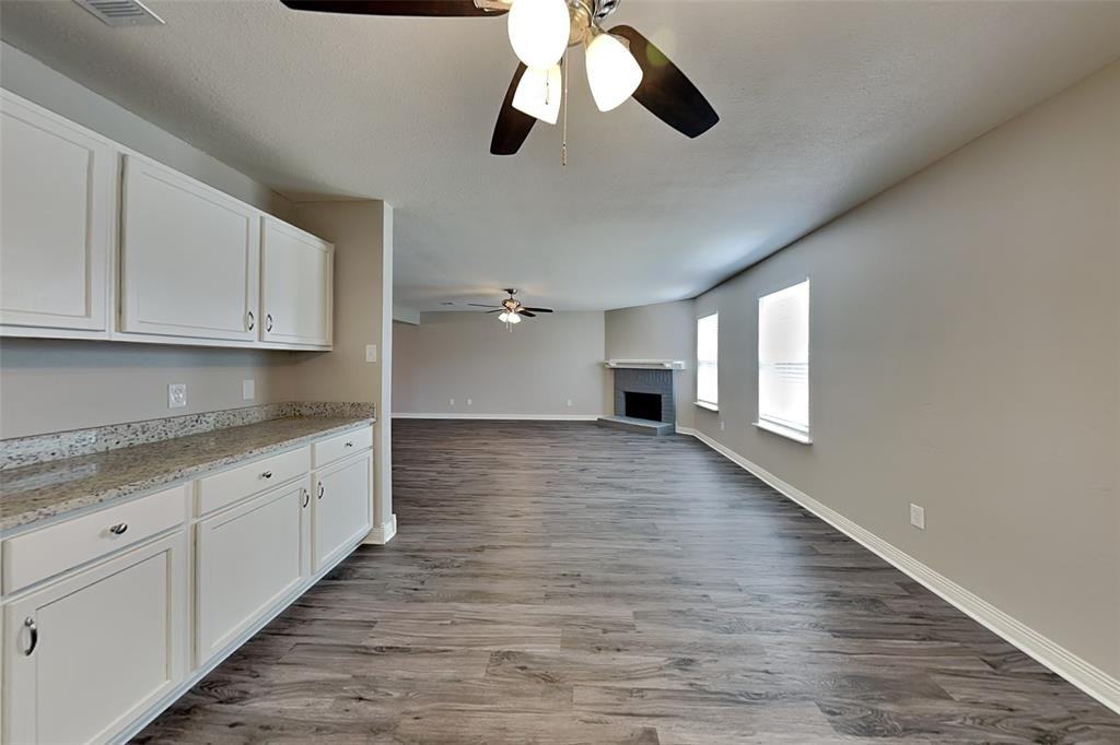 2524 Red Oak Dr #2524 - Photo 5 of 25