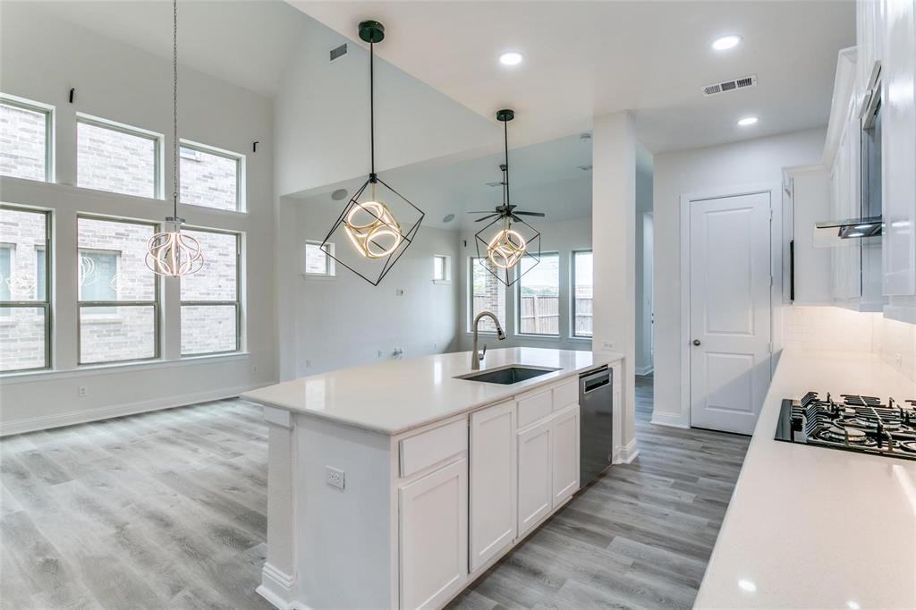 523 Paddock Way #523 - Photo 4 of 23