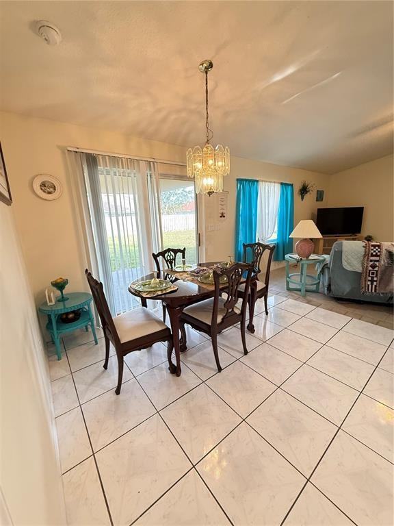 4 Fernon Ln #4 - Photo 3 of 20