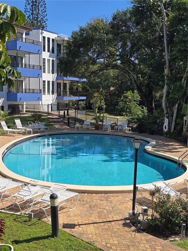 6010 S Falls Circle Dr #6010-206 - Photo 5 of 44