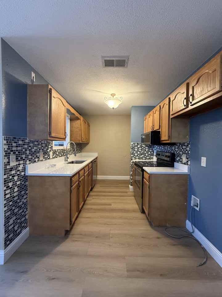 2523 110th St #1 - Photo 6 of 17