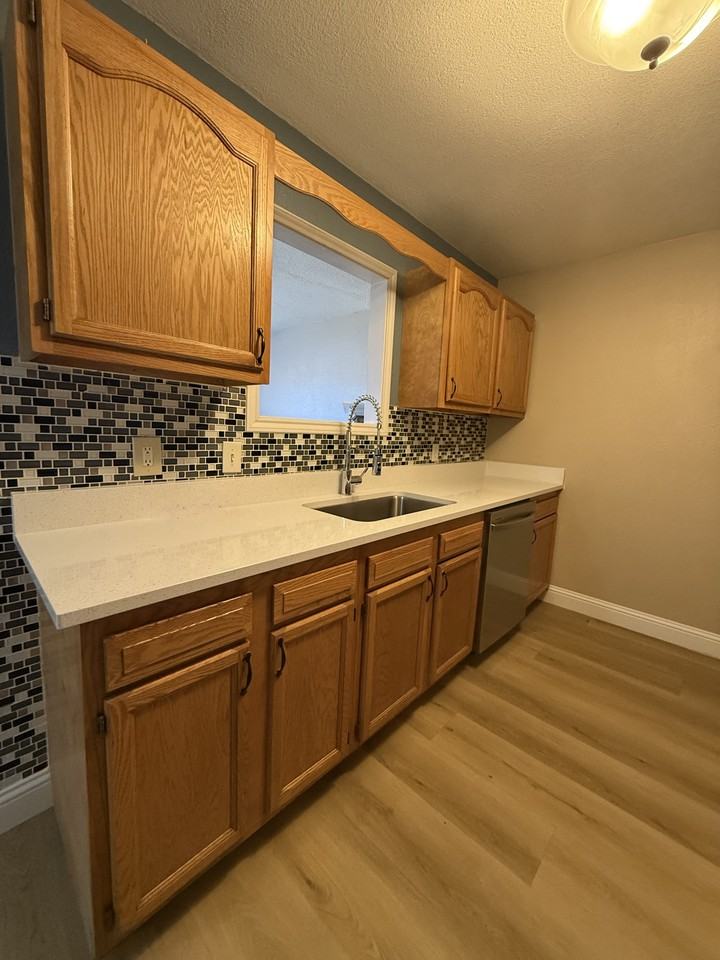 2523 110th St #1 - Photo 7 of 17