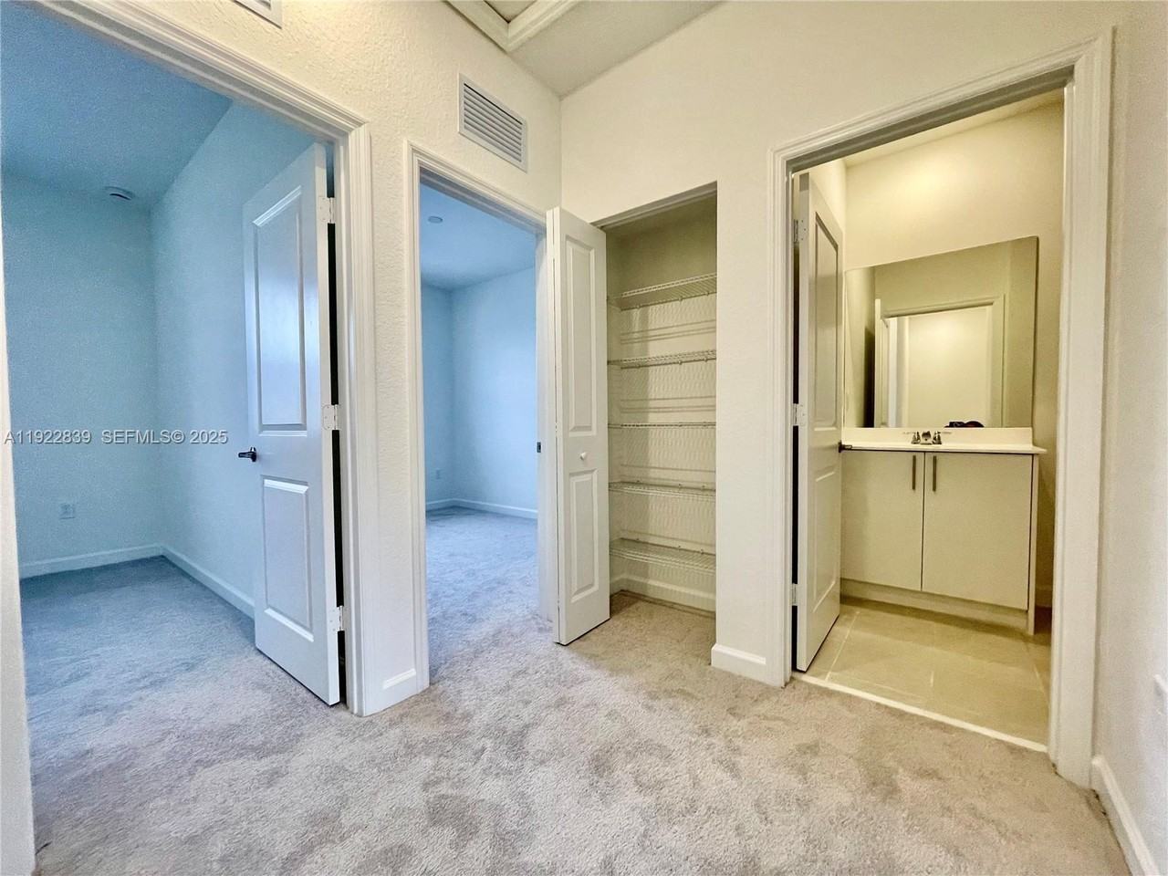 1141 Se 2nd St #1141 - Photo 3 of 10