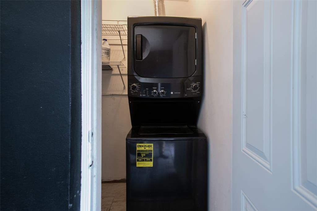 1734 Ne 20th Ave #1734-2 - Photo 3 of 9