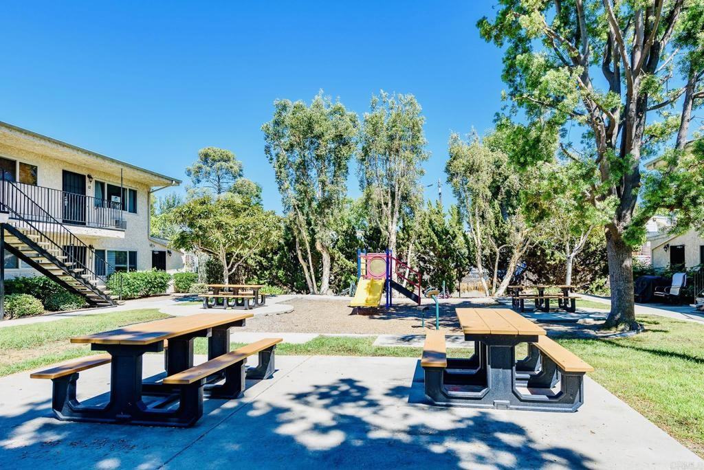 391 Emerald Ave #391-12 - Photo 3 of 15