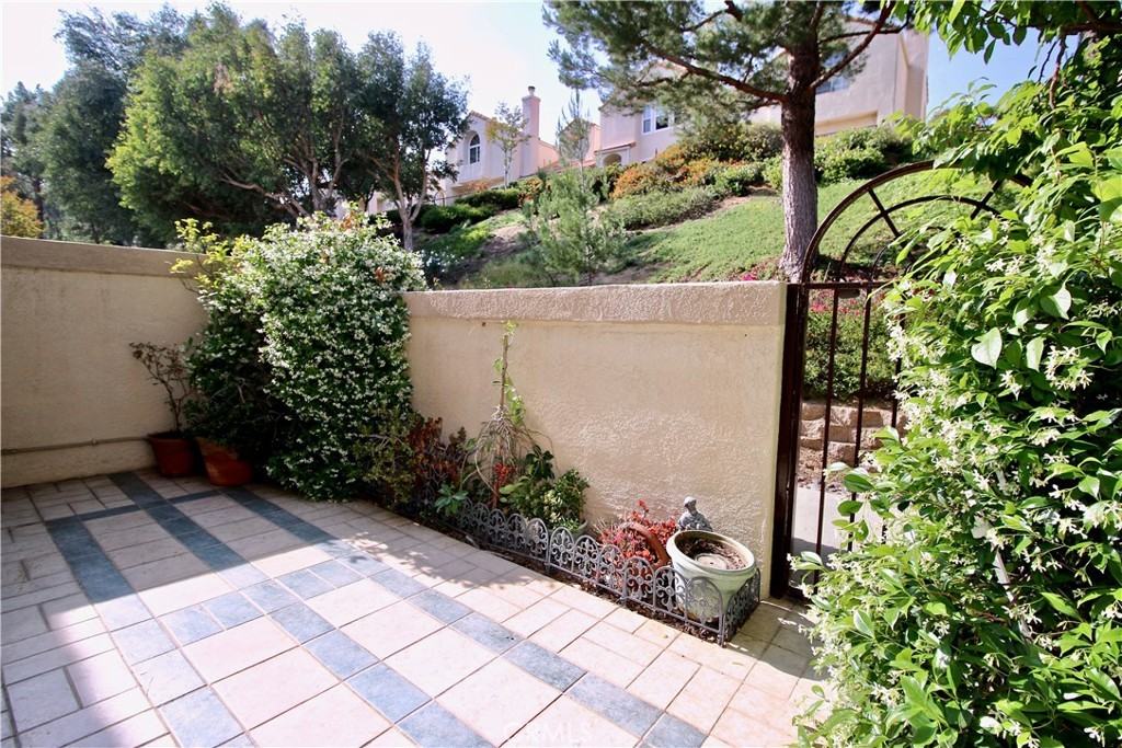 22325 Heritage Pass Pl #22325 - Photo 2 of 18