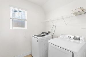 featured image of 1848 Oak Hammock Ct #1848